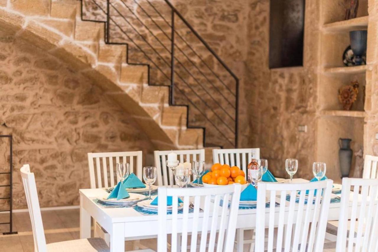 Casa Sa Pedra, En El Centro Historico De Alcudia Villa Exterior photo