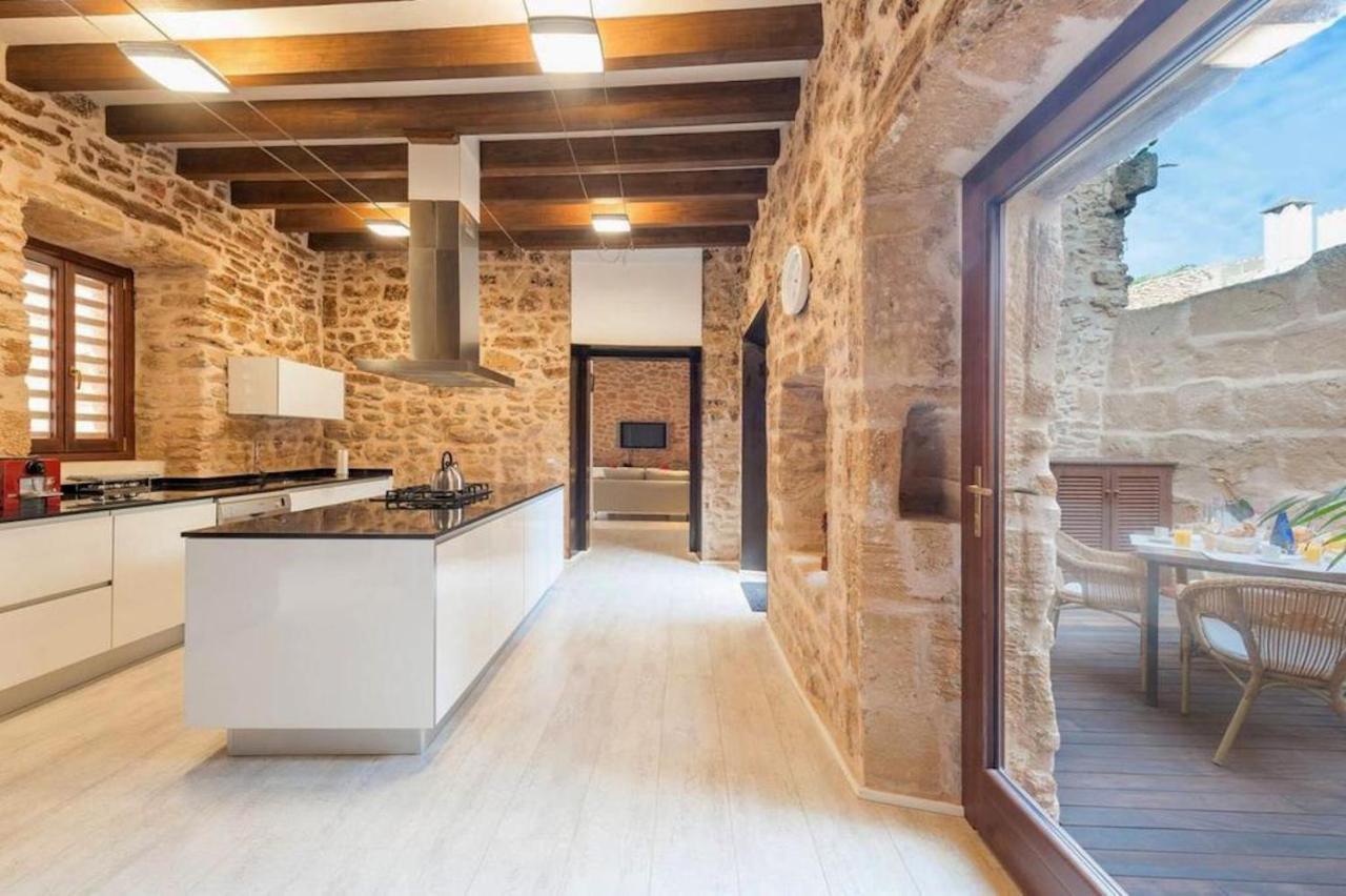 Casa Sa Pedra, En El Centro Historico De Alcudia Villa Exterior photo